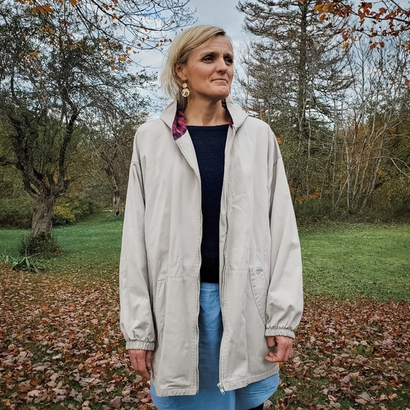 VINTAGE Raggs Oversized Beige Hooded Dolman Jacket with Red Plaid Accent - Picture 3 of 6